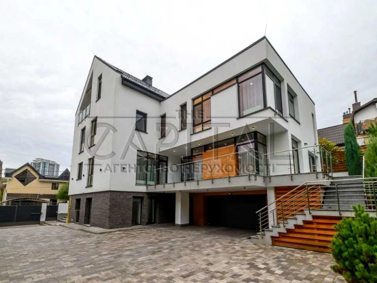 House. Vilshanska St, Kyiv