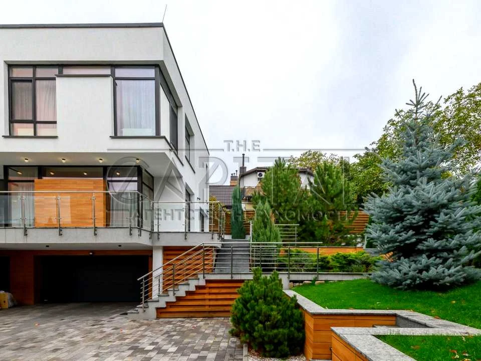 House. Vilshanska St, Kyiv