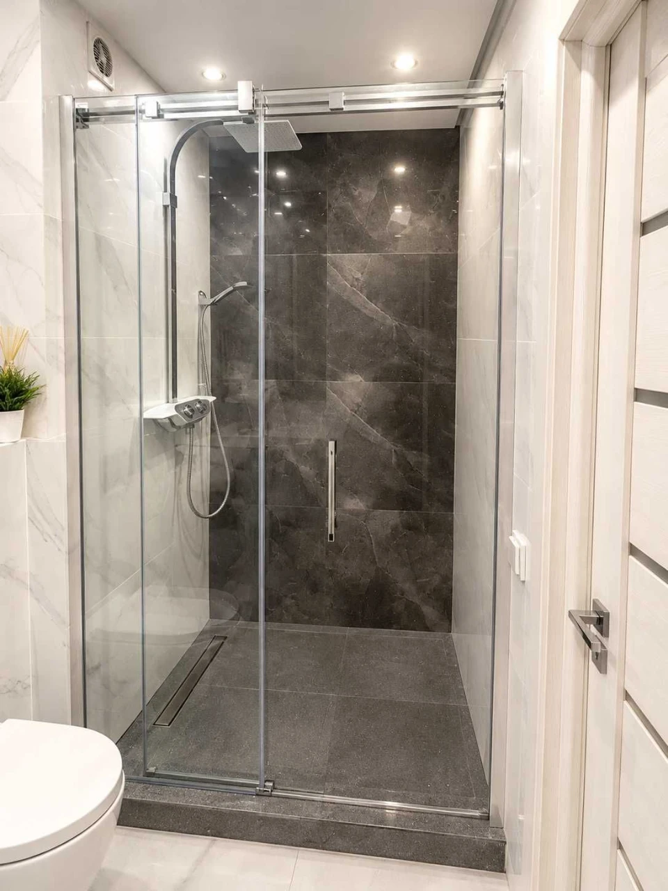 Продається 3-кімнатна квартира з автономним опаленням 76,7 м.кв.