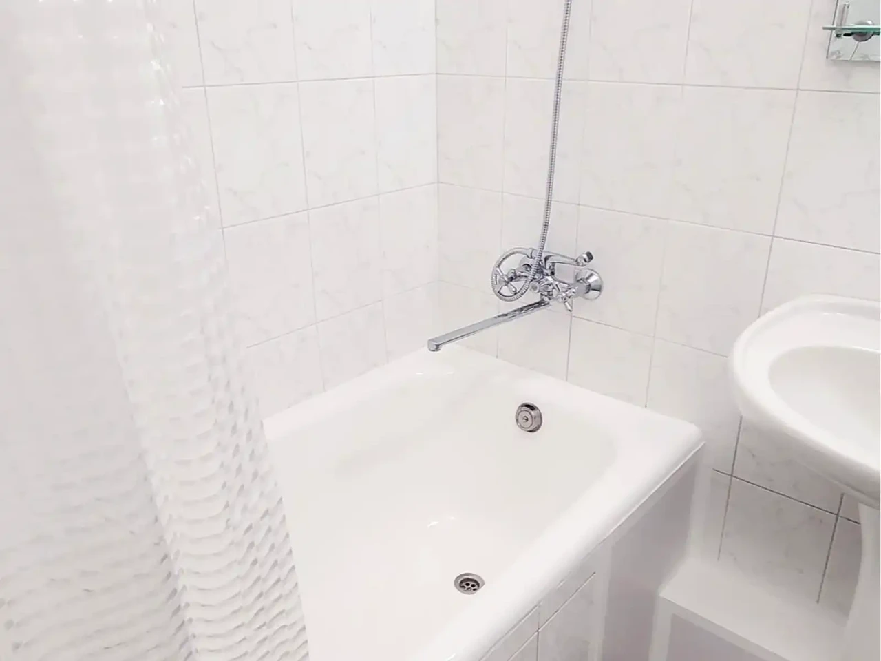 Оренда квартири 1-кімн. 37 м² 10/10 пов.