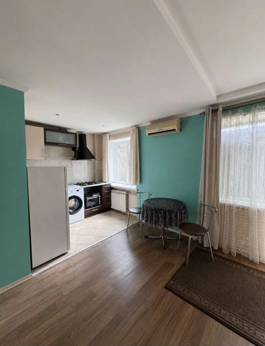 1st apartment for sale in Voznesenovsky district