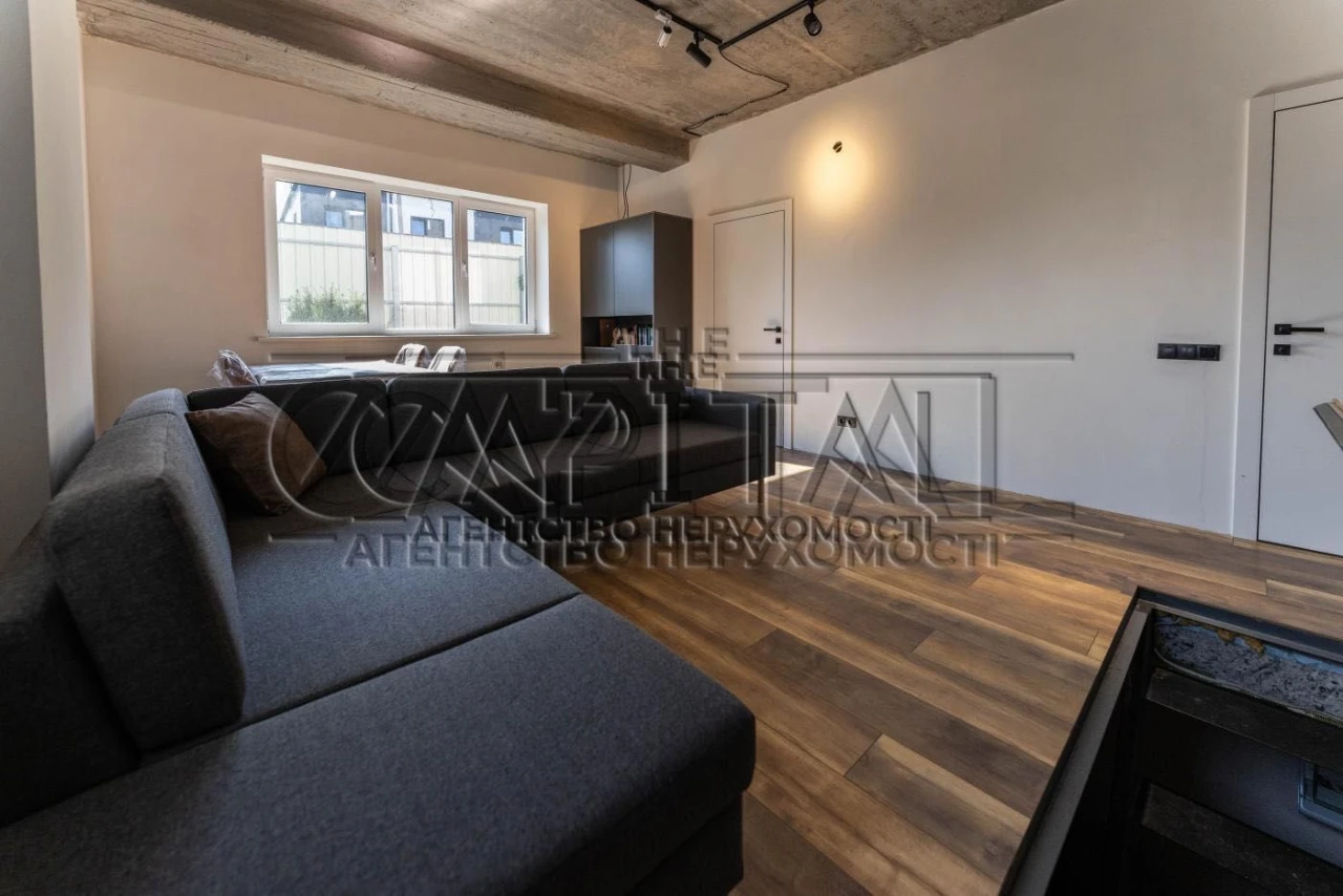 Продаж будинку 298 м² з ремонтом, Осокорки