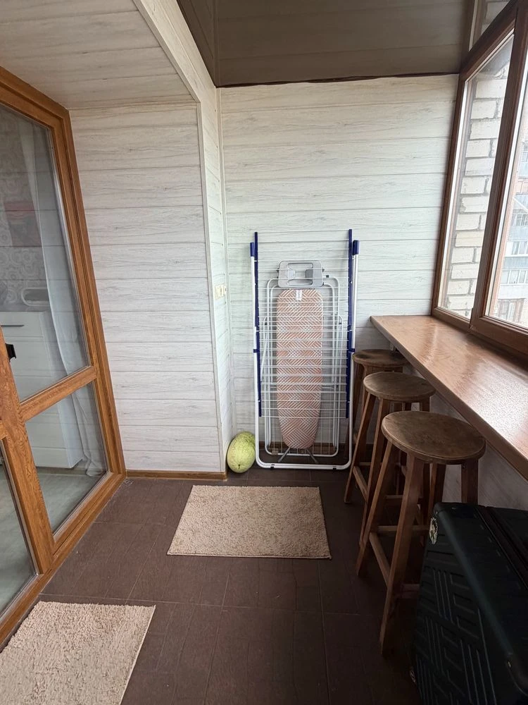 3 bedroom apartment Zaporizhye, first southern