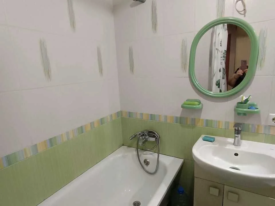 Apartment. Dnipro, Menachem Mendel Schneerson st.