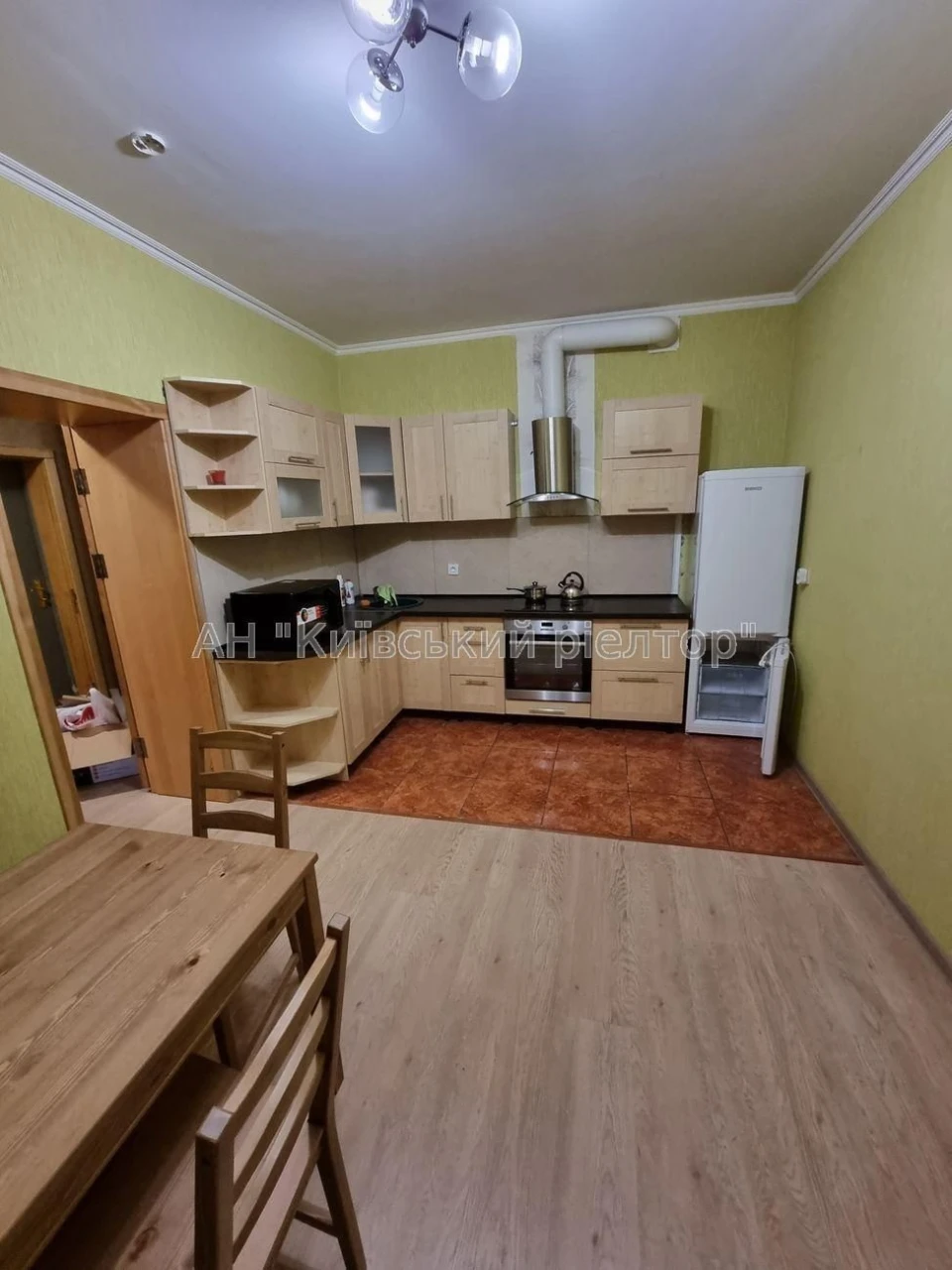 Sale of a 2-room apartment at вул. Гашека 8A, area of 63.8 m2