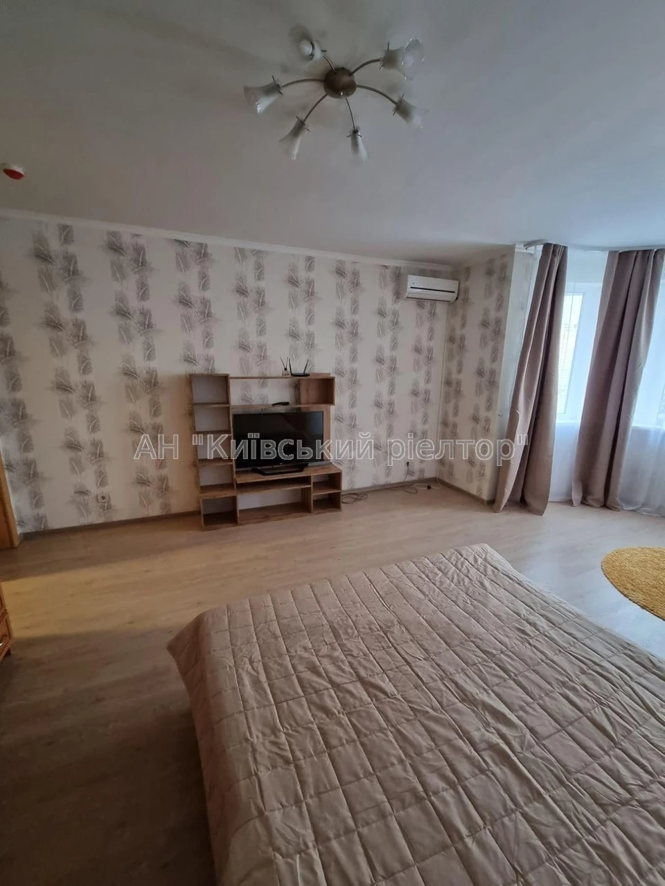 Sale of a 2-room apartment at вул. Гашека 8A, area of 63.8 m2