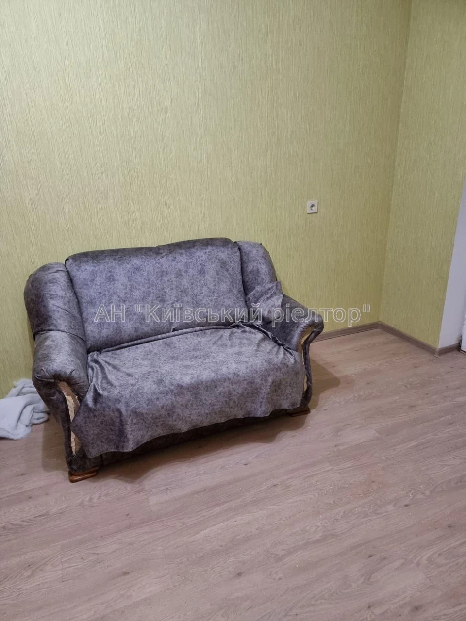 Sale of a 2-room apartment at вул. Гашека 8A, area of 63.8 m2