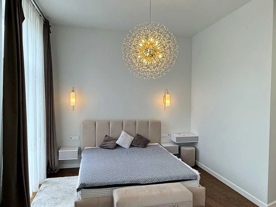 Apartment. Lviv, Maksym Kryvonosa St.