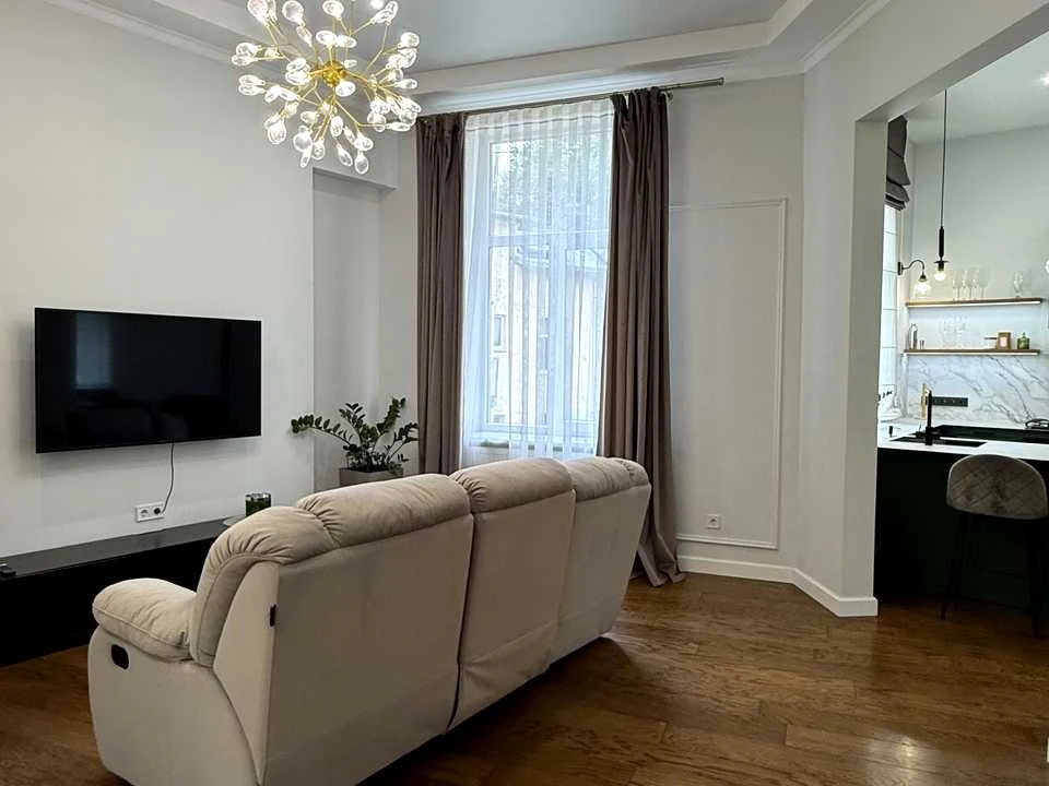 Apartment. Lviv, Maksym Kryvonosa St.