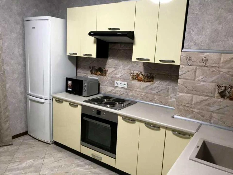 Apartment. Yasynuvat Street, Kyiv