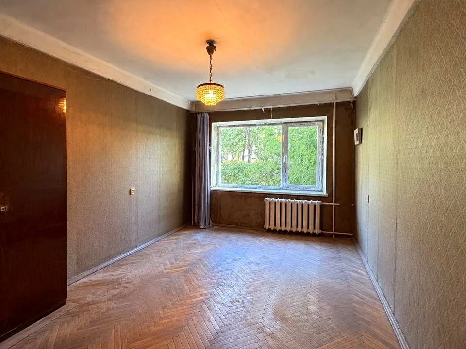 Apartment. Milutenka st., Kyiv