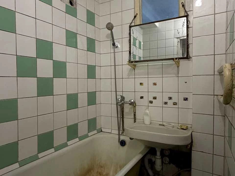 Apartment. Milutenka st., Kyiv
