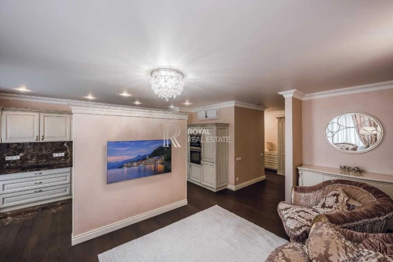 3-bedroom apartment for sale in the Kosmoliten residential complex, Degtyarivska Shulyavka
