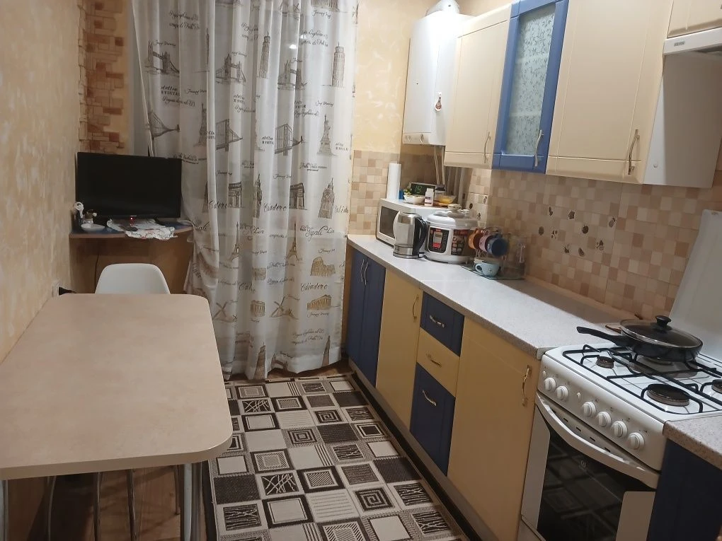 Продается трехкомнатная квартира