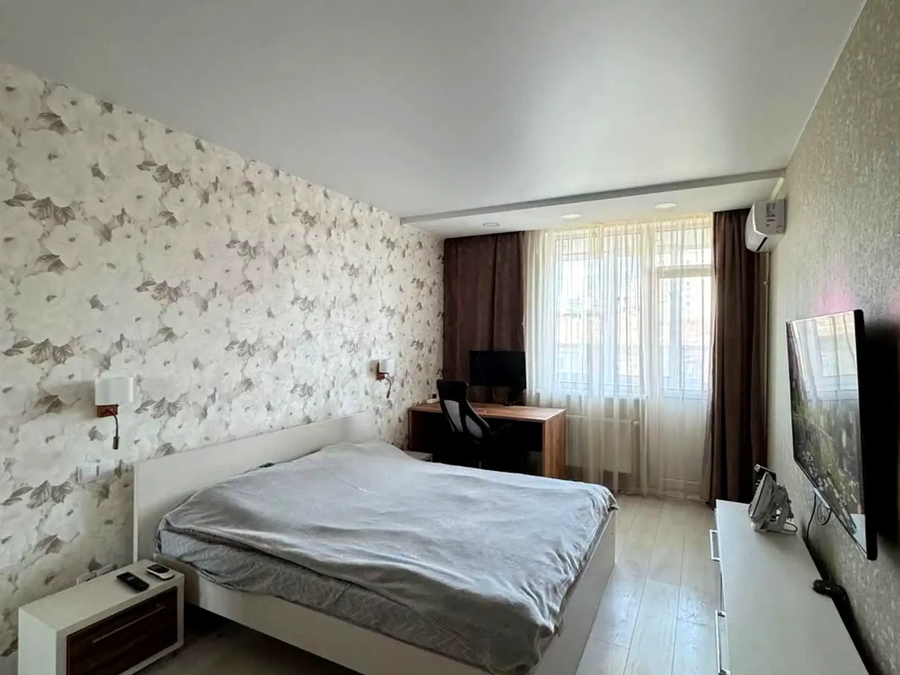 Сдается 3-комнатная квартира 102 м² на 7-м этаже