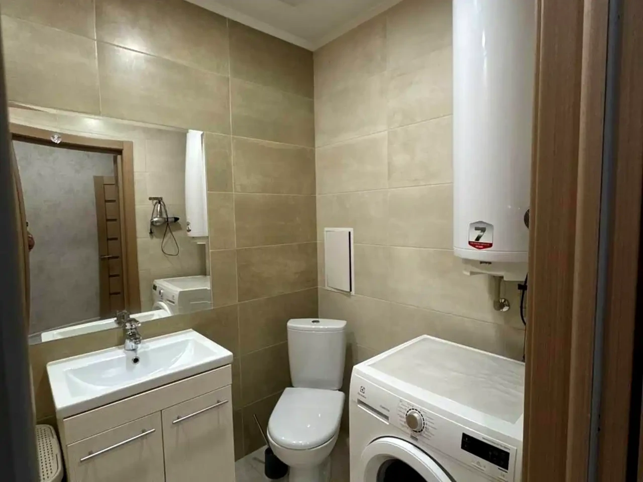 Сдается 3-комнатная квартира 102 м² на 7-м этаже