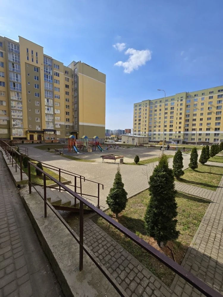 Продаж 1-кімнатної квартири в новобудинку на вул. Роксоляни, 43а.