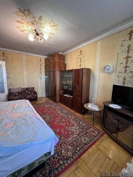 Продажа 3-комнатной квартиры в кирпичном доме, ул. Пасічна