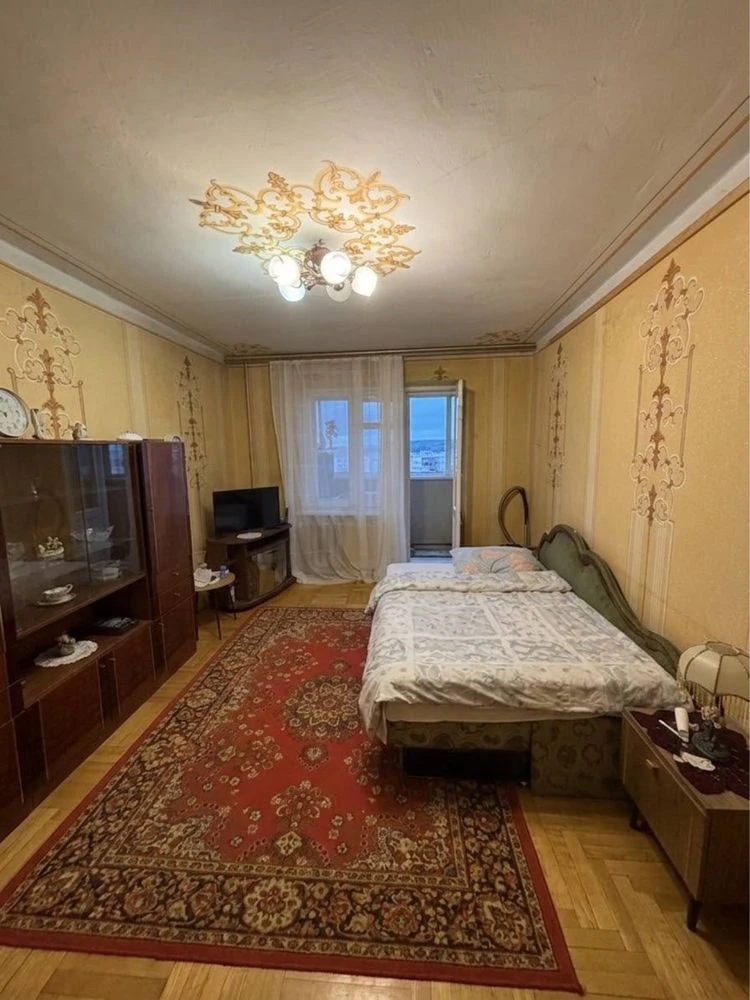 Продажа 3-комнатной квартиры в кирпичном доме, ул. Пасічна