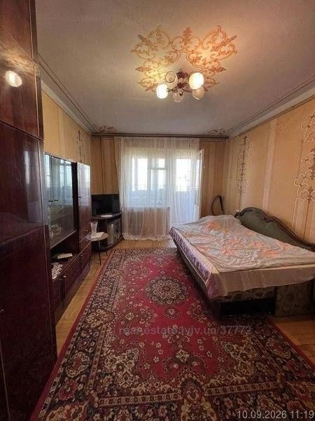 Продажа 3-комнатной квартиры в кирпичном доме, ул. Пасічна