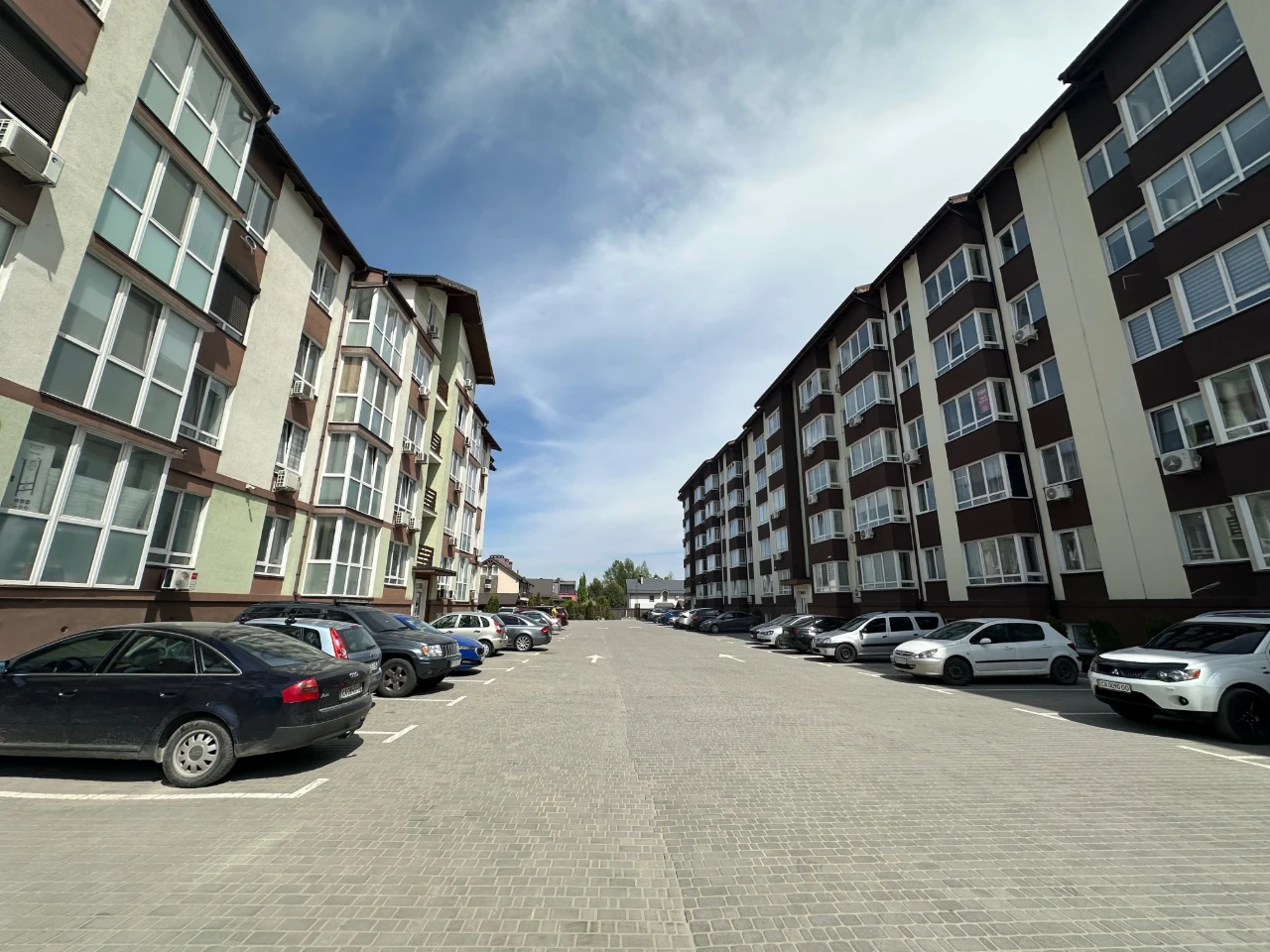 Apartment for Sale: Smart Apartment in Club House Zhuliany, Kyiv