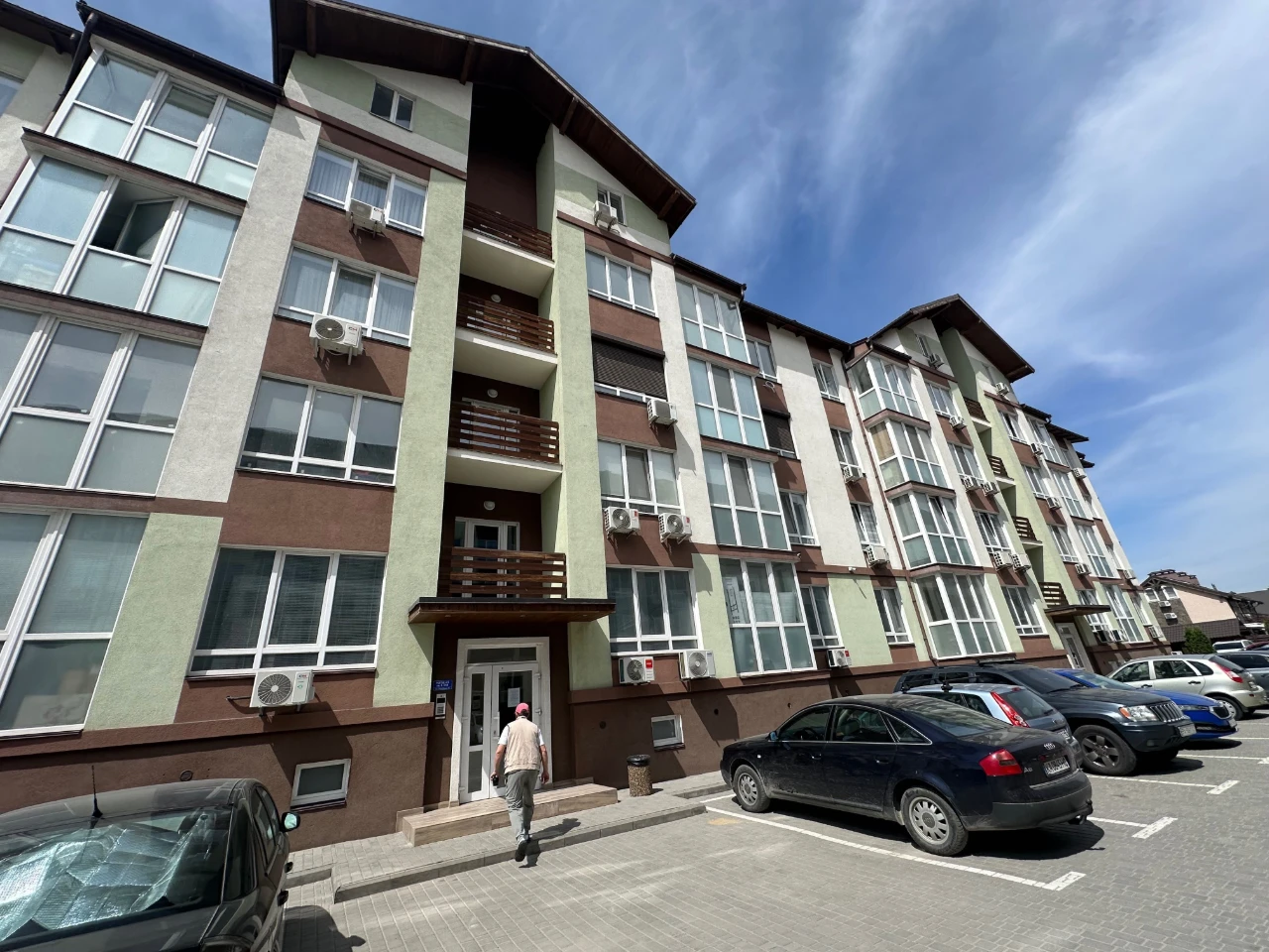 Apartment for Sale: Smart Apartment in Club House Zhuliany, Kyiv