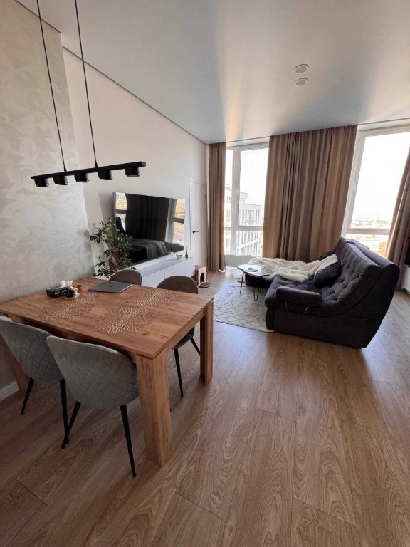 2-room apartment in Warsaw + 71 sq.m, fully renovated