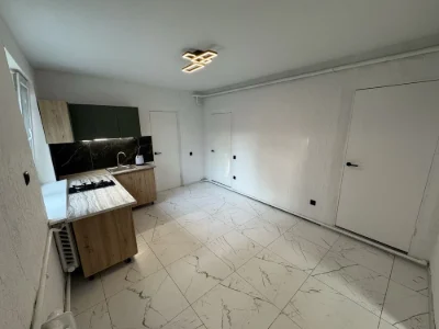 For Sale: One-half House with Separate Courtyard ATB Katranovka