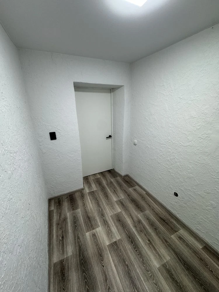 For Sale: One-half House with Separate Courtyard ATB Katranovka
