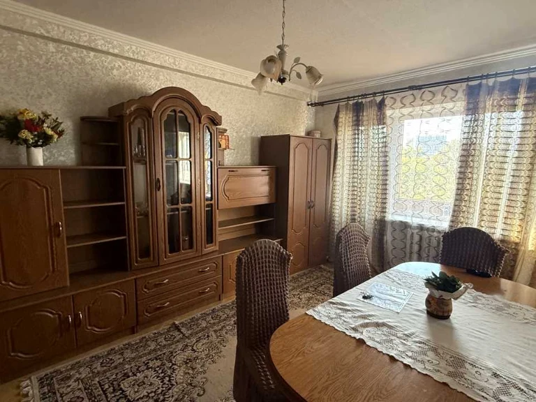 Квартира. Киев, Космическая улица.