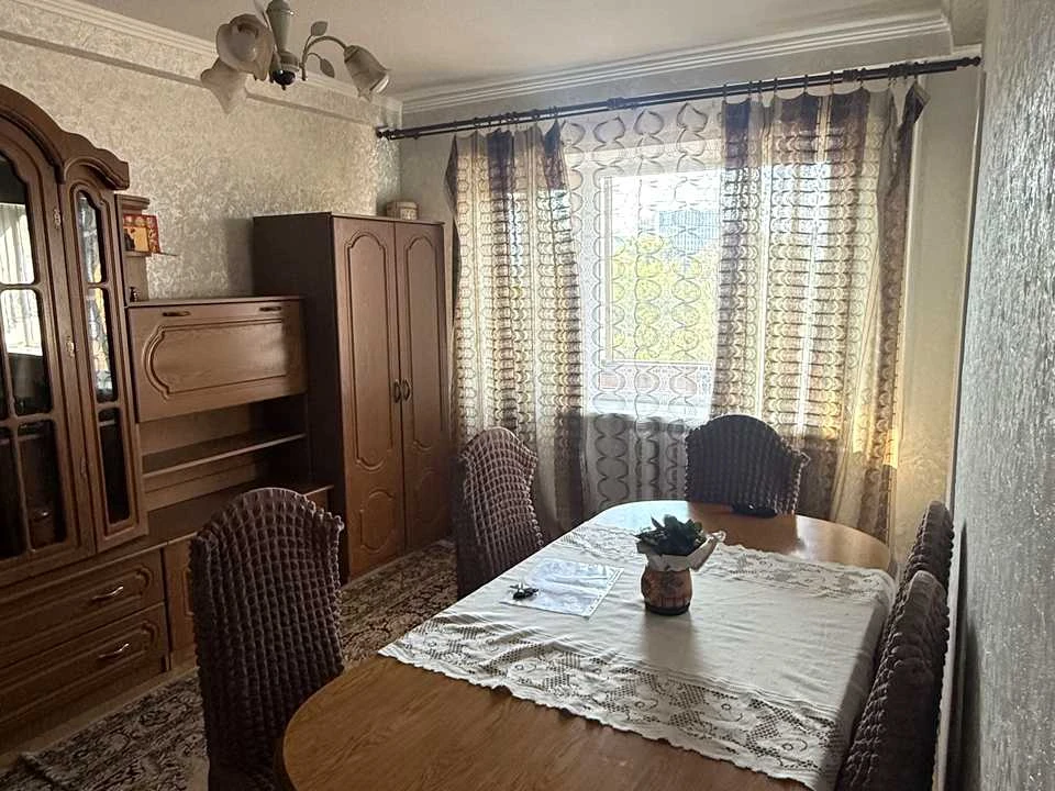 Квартира. Київ, Космічна вул.
