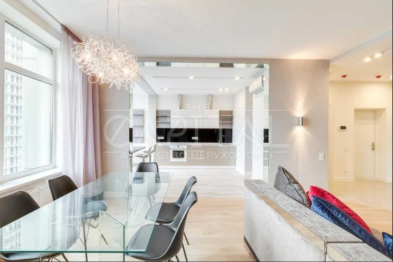 Sale of a 2-bedroom apartment in the residential complex "Novopescherskiye Lipki", Pechersky district