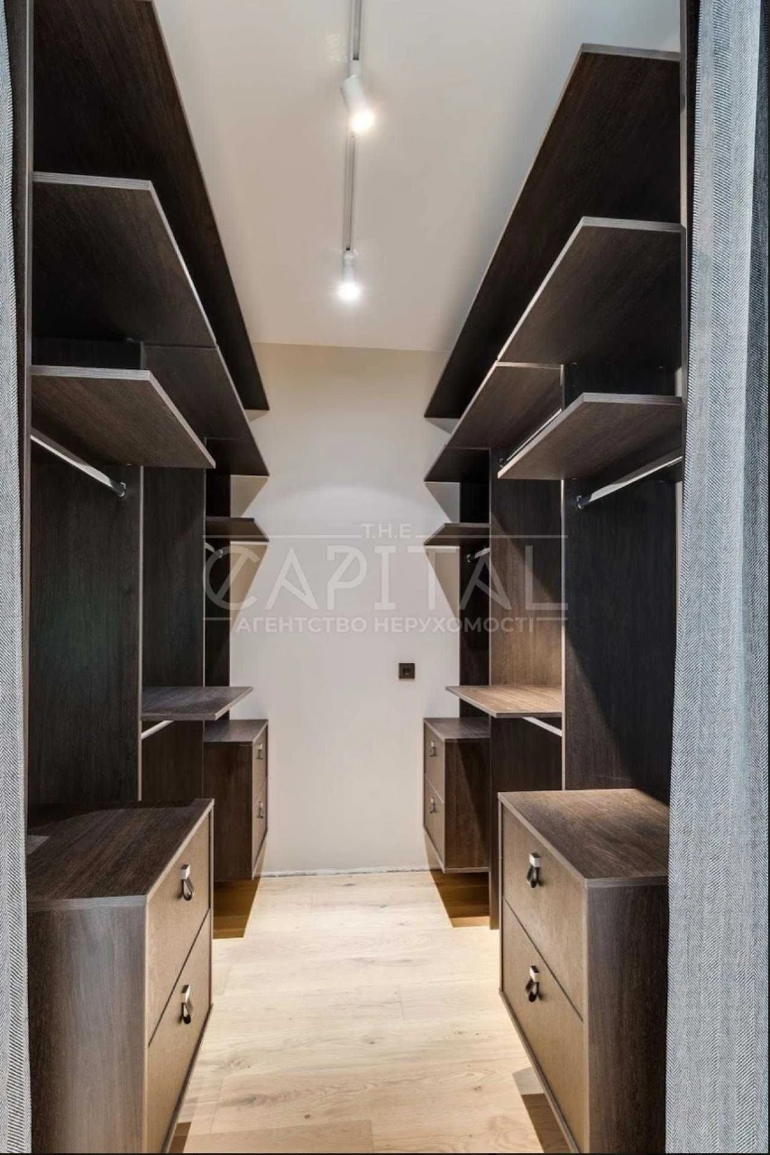 Sale of a 2-bedroom apartment in the residential complex "Novopescherskiye Lipki", Pechersky district