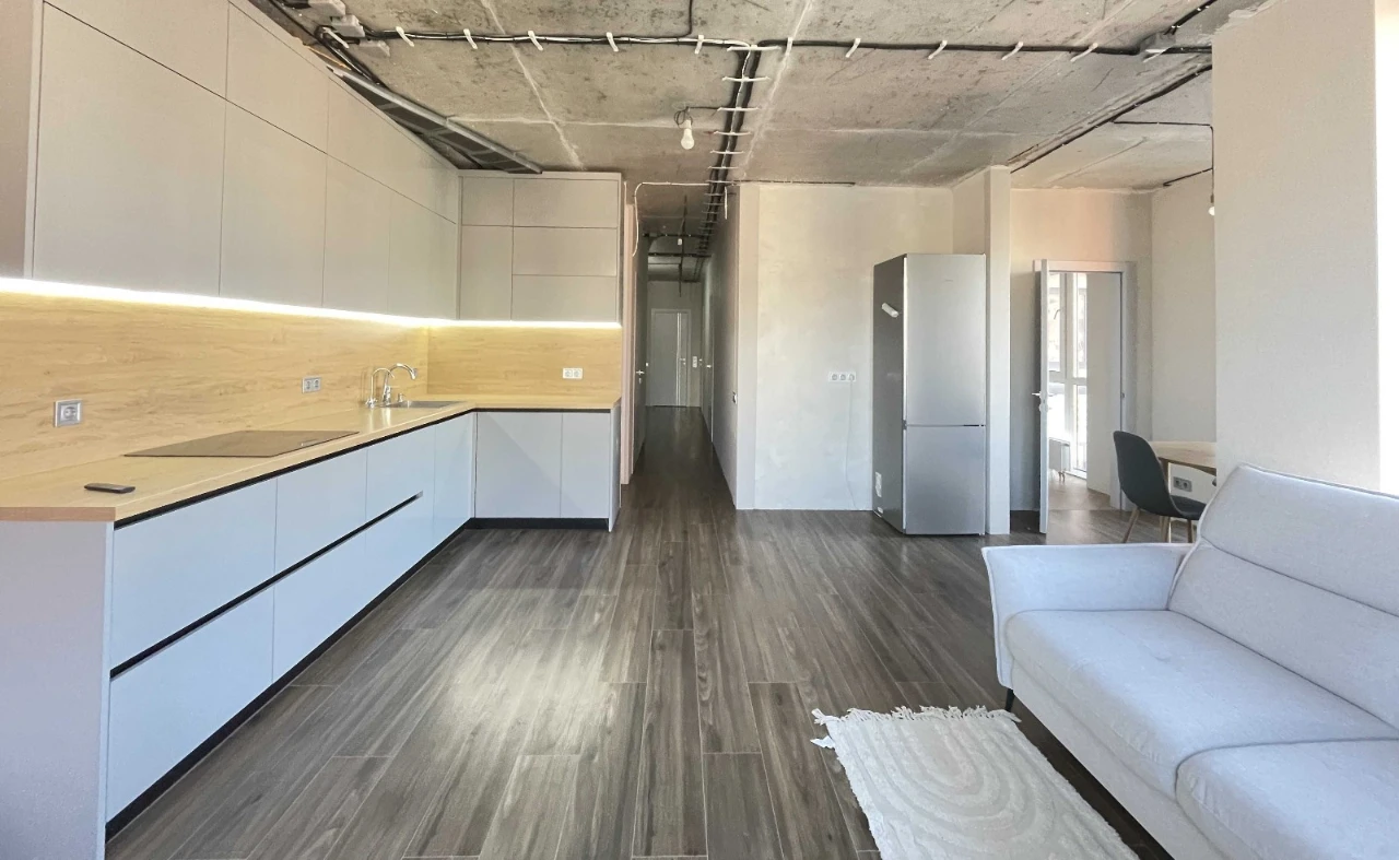 Selling 3-bedroom apartment in ЖК Warsaw Plus