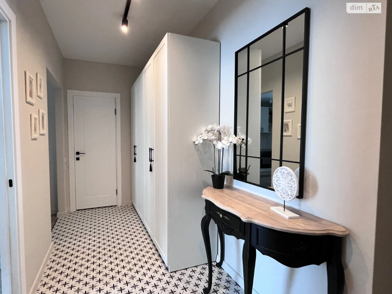 Long-Term Rental Apartment Academic