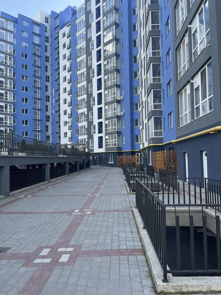 Three-room apartment! Owner! Inexpensive sale!