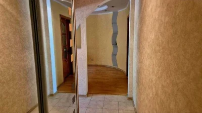 Продажа 3-комнатной квартиры по улице Калиновая 82.