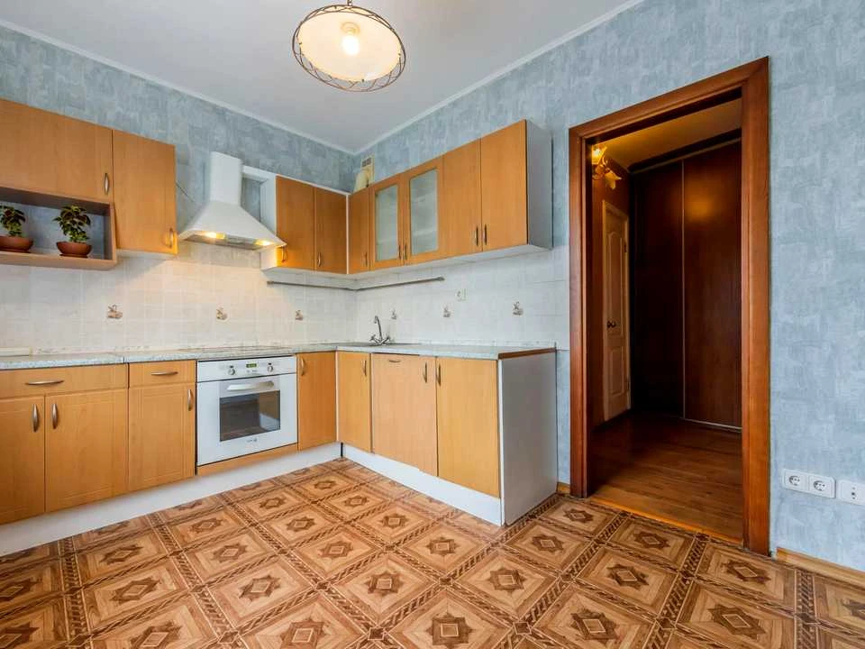 Квартира. Киев, Харьковское шоссе
