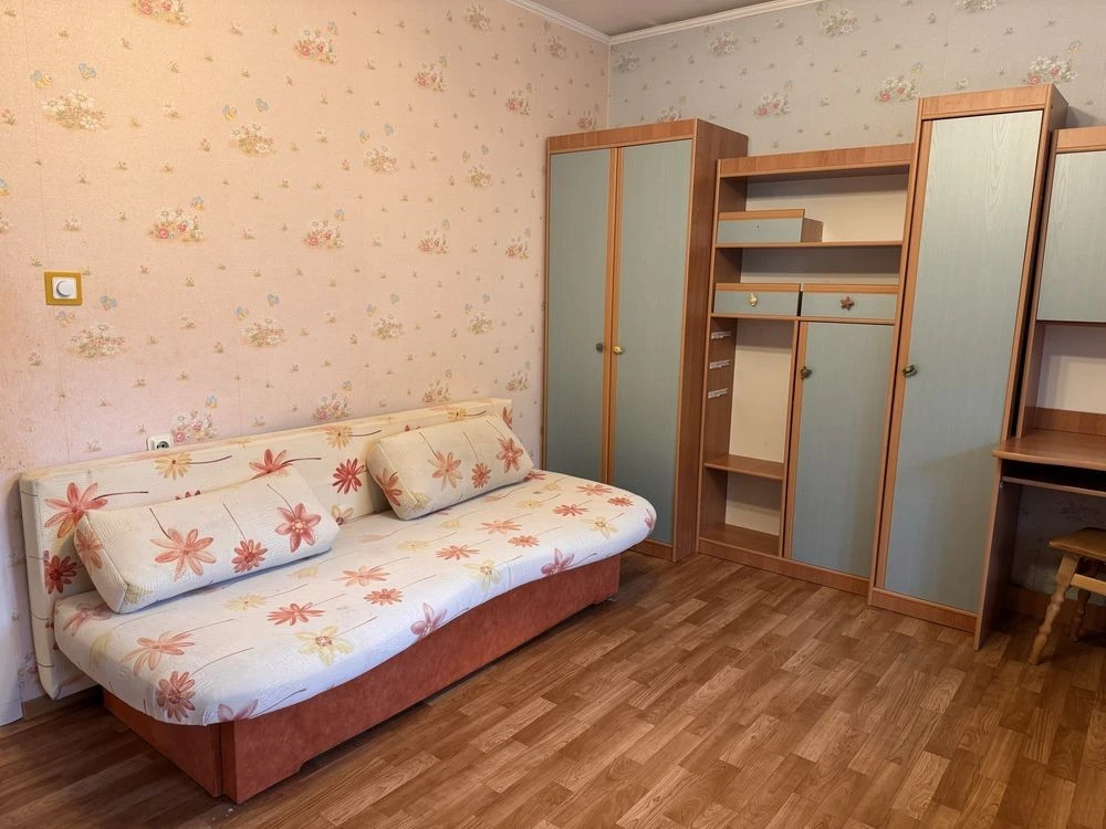 Sale of a 2-room apartment, 70 sq. m. in Troeshchyna