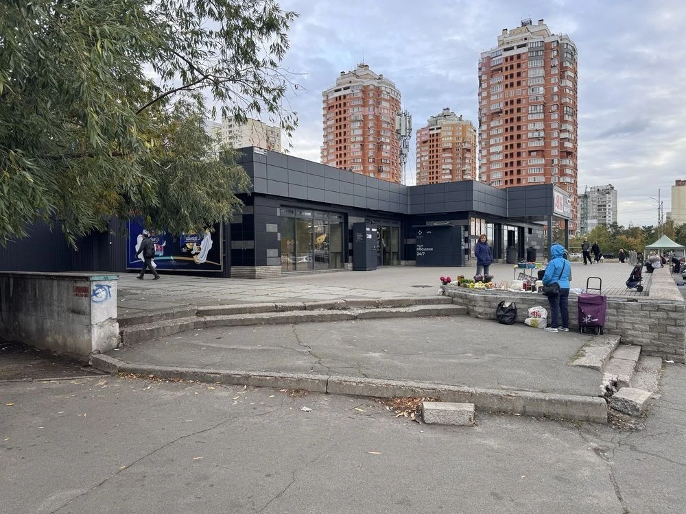 Sale of a 2-room apartment, 70 sq. m. in Troeshchyna