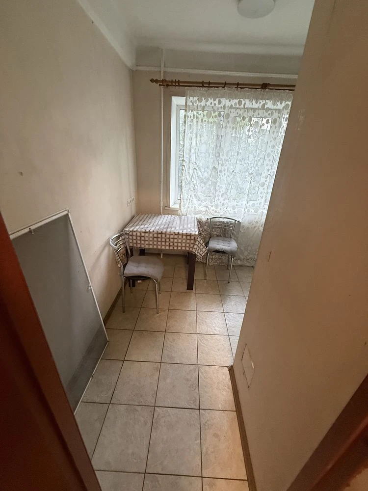 Продам 1 кімнатну квартиру вул. Гарматна