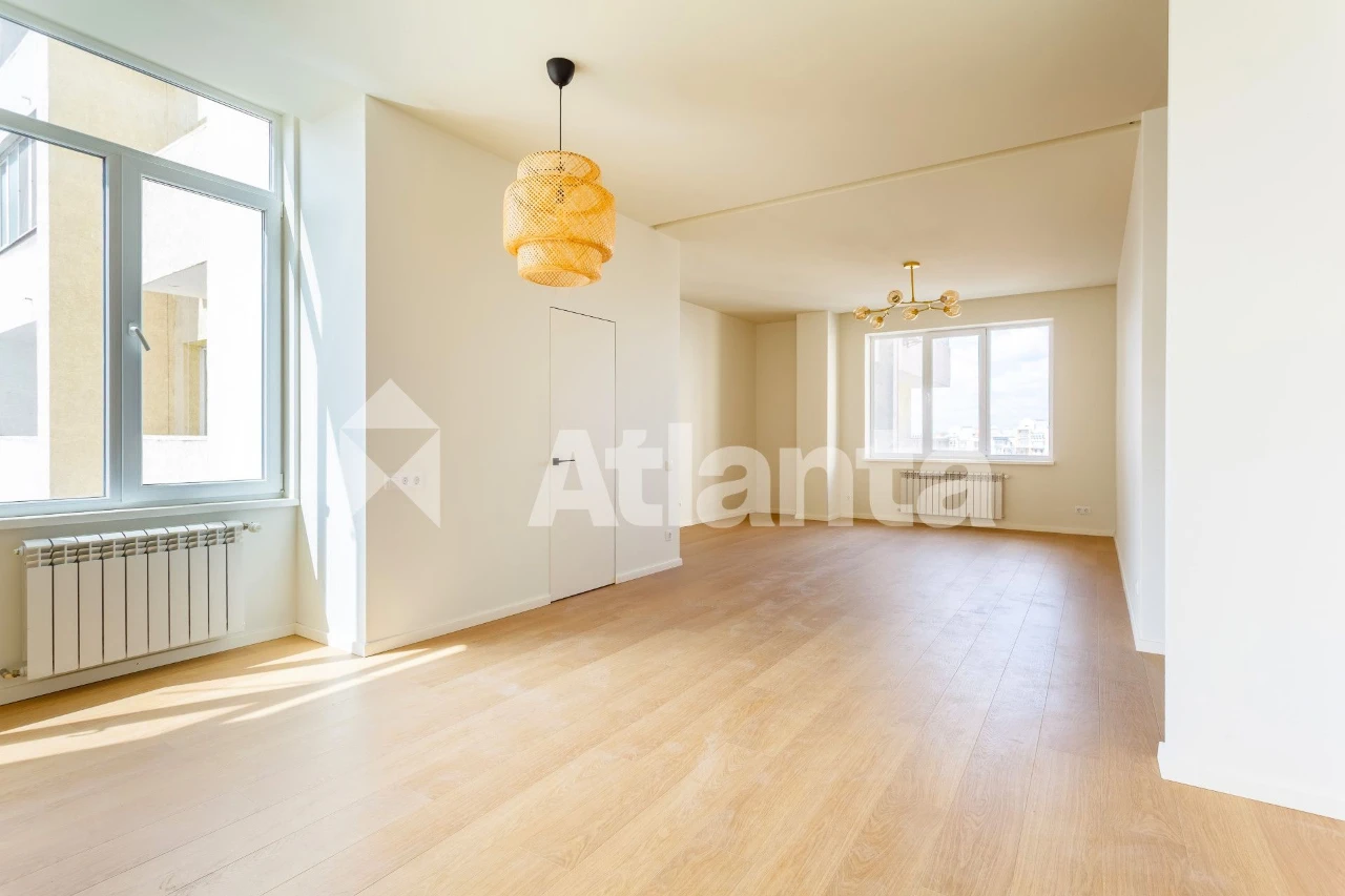 3-bedroom apartment near the center | Designer renovation in "Console" residential complex