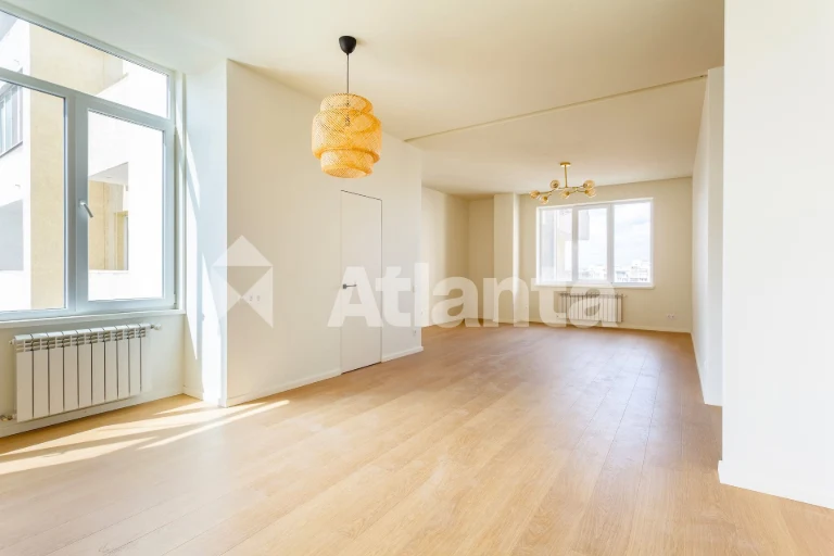 3-bedroom apartment near the center | Designer renovation in "Console" residential complex