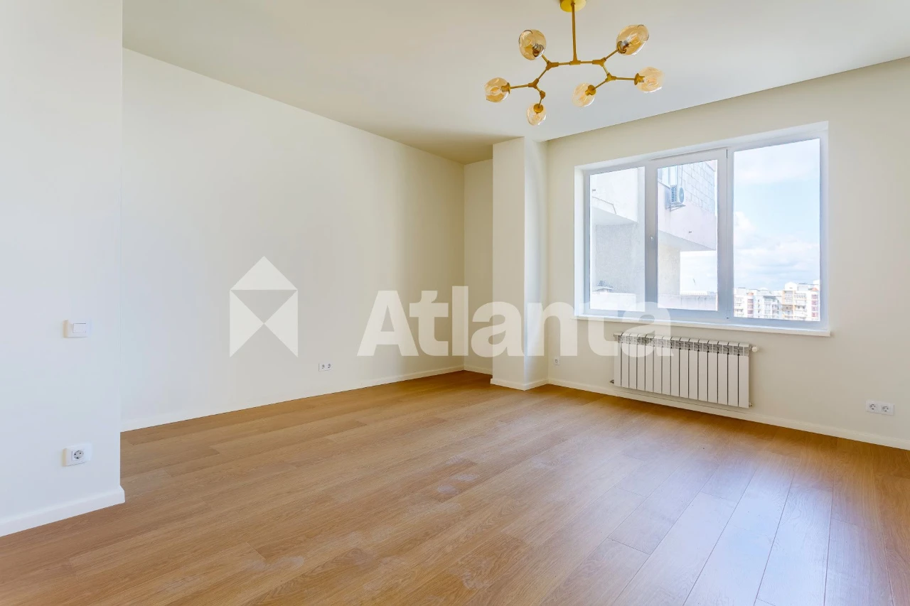 3-bedroom apartment near the center | Designer renovation in "Console" residential complex