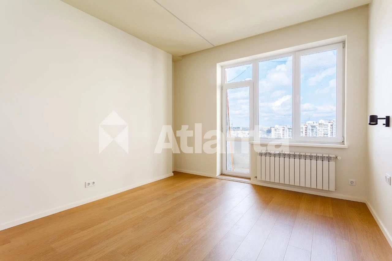 3-bedroom apartment near the center | Designer renovation in "Console" residential complex