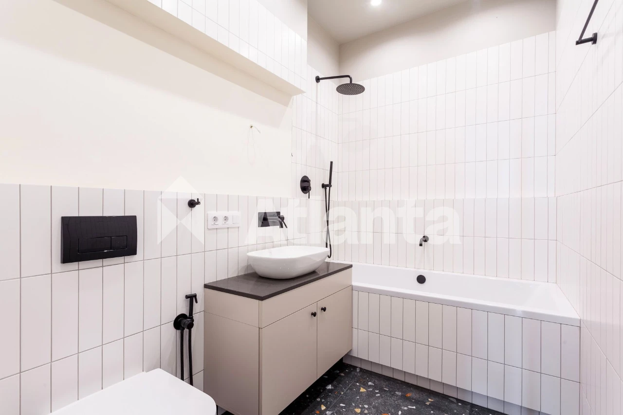 3-bedroom apartment near the center | Designer renovation in "Console" residential complex