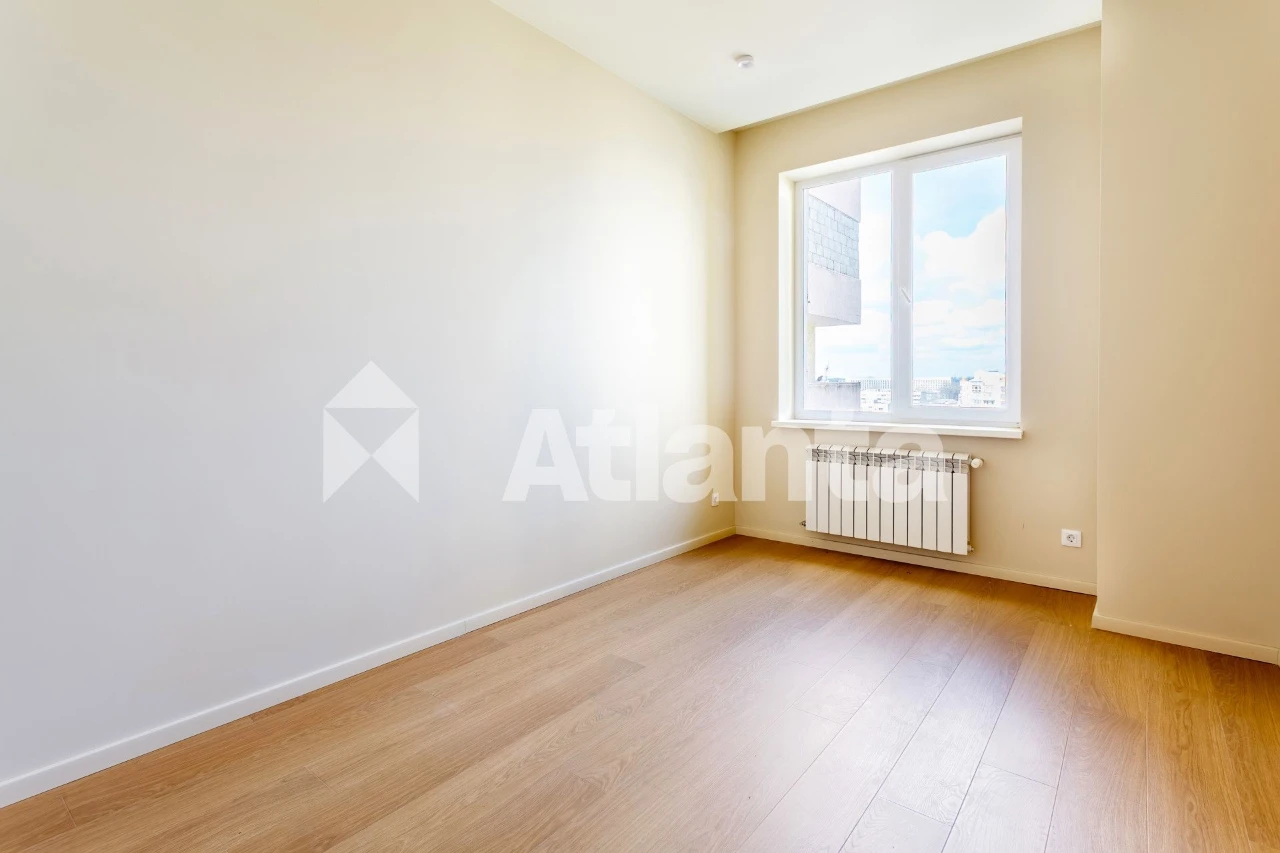 3-bedroom apartment near the center | Designer renovation in "Console" residential complex
