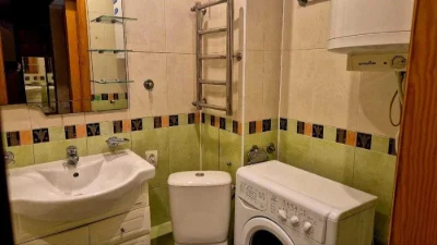 Продажа 3-комнатной квартиры по улице Калиновая 82.