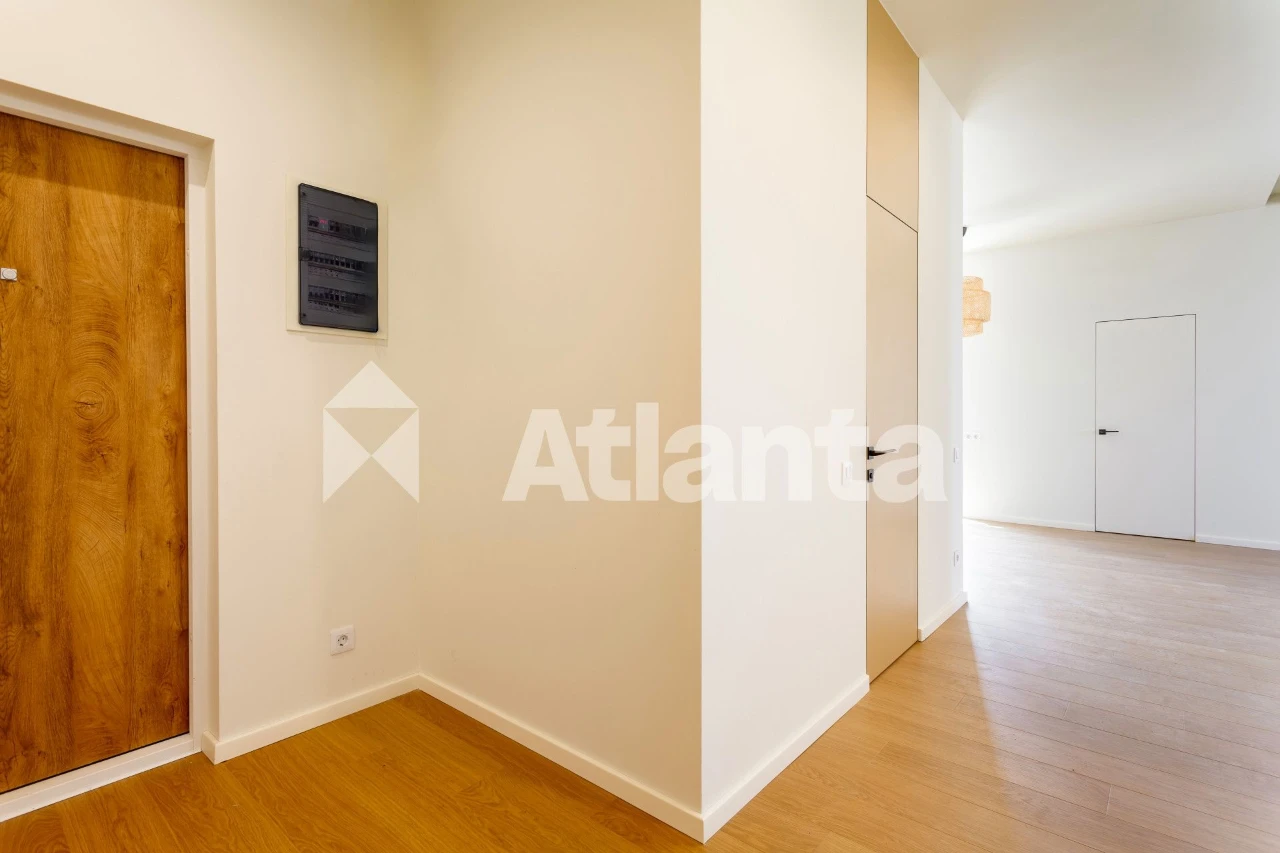 3-bedroom apartment near the center | Designer renovation in "Console" residential complex