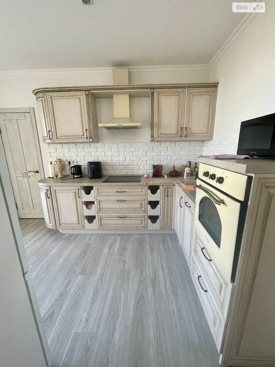 Apartment for Sale in Pavlivka